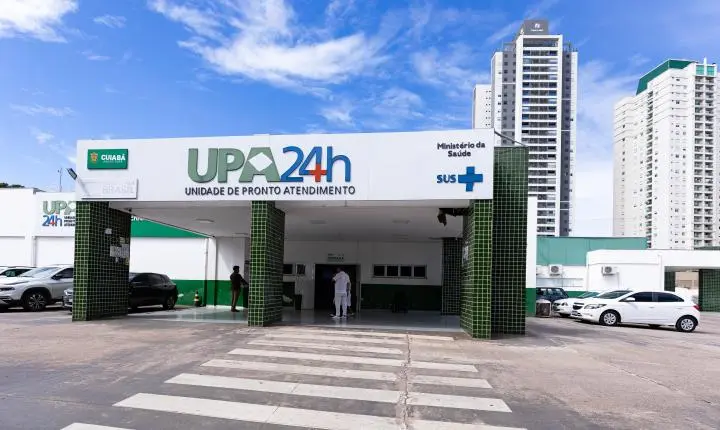 Secretaria de Saúde realiza atendimentos de forma manual durante indisponibilidade de internet